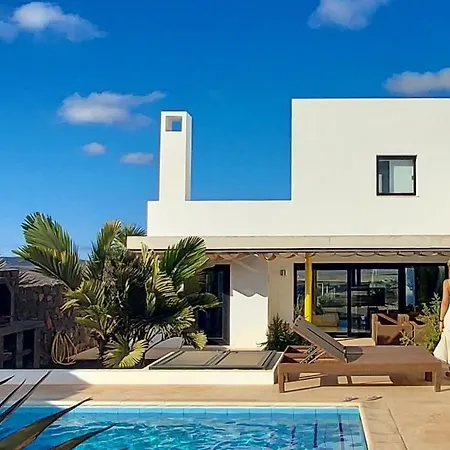 Volcano 2 Holiday home *
