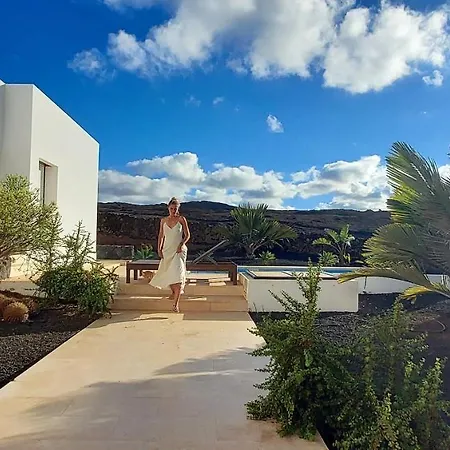 Volcano 2 Tatil Evi